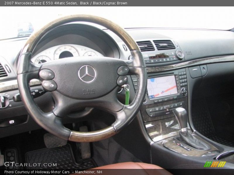 Dashboard of 2007 E 550 4Matic Sedan