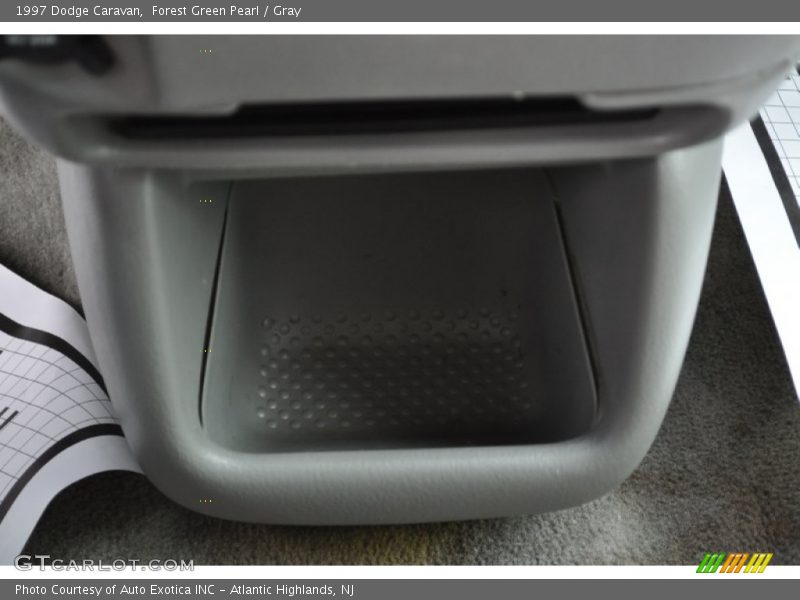 Forest Green Pearl / Gray 1997 Dodge Caravan
