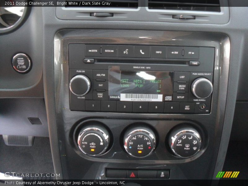 Bright White / Dark Slate Gray 2011 Dodge Challenger SE