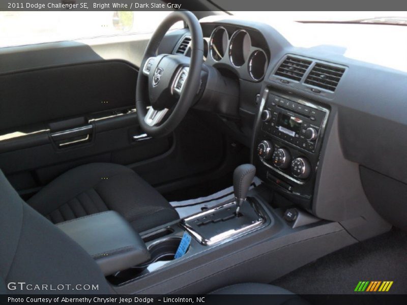 Bright White / Dark Slate Gray 2011 Dodge Challenger SE