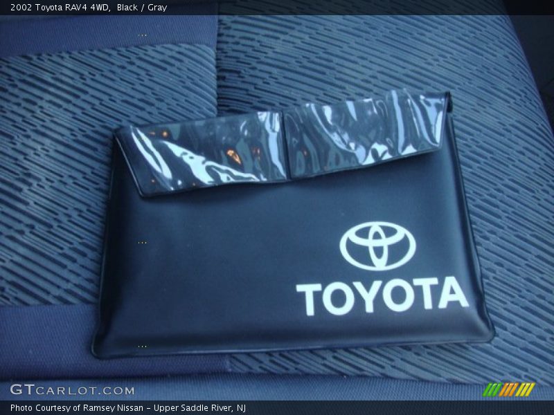 Black / Gray 2002 Toyota RAV4 4WD