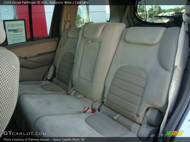 Avalanche White / Cafe Latte 2009 Nissan Pathfinder SE 4x4