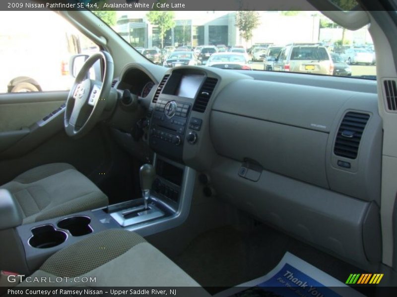 Avalanche White / Cafe Latte 2009 Nissan Pathfinder SE 4x4