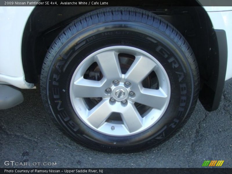 Avalanche White / Cafe Latte 2009 Nissan Pathfinder SE 4x4