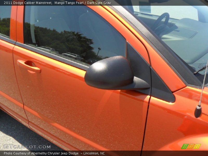 Mango Tango Pearl / Dark Slate Gray 2011 Dodge Caliber Mainstreet