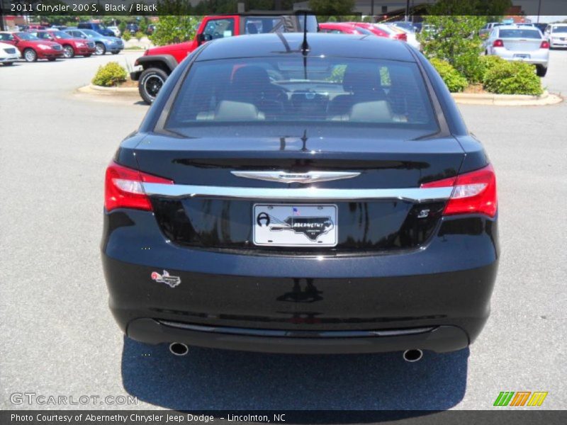 Black / Black 2011 Chrysler 200 S