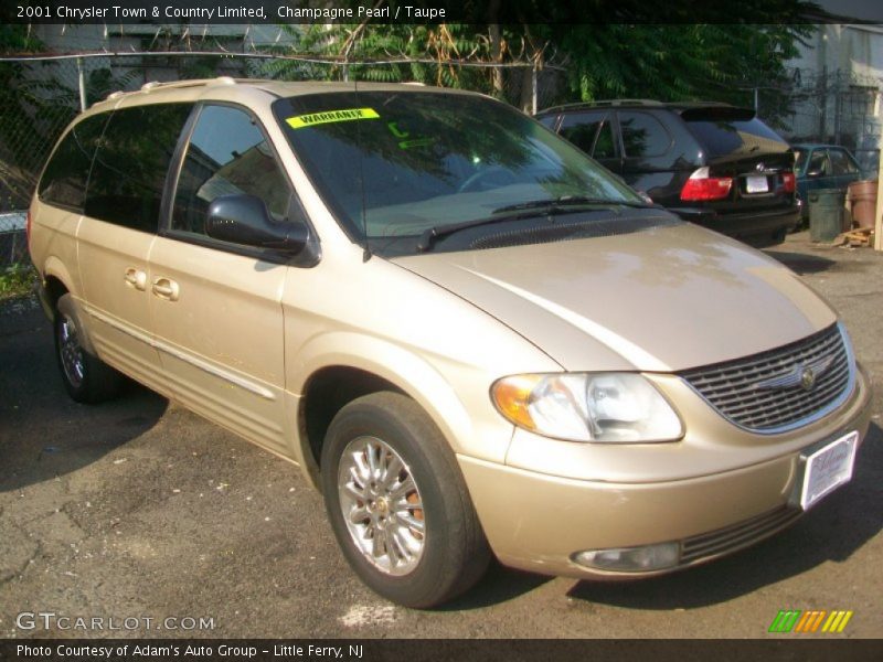 Champagne Pearl / Taupe 2001 Chrysler Town & Country Limited