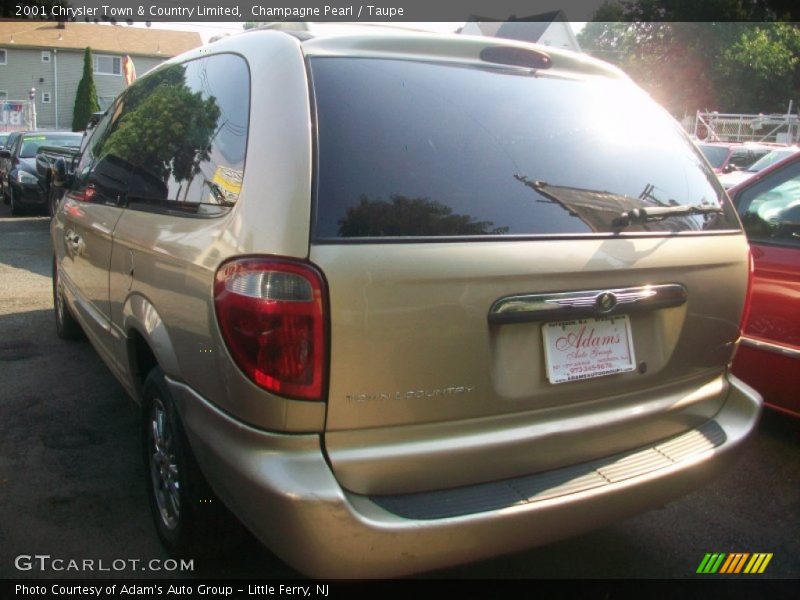 Champagne Pearl / Taupe 2001 Chrysler Town & Country Limited
