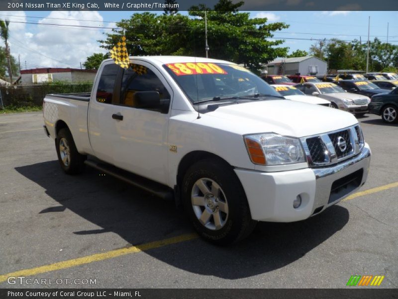 White / Graphite/Titanium 2004 Nissan Titan XE King Cab