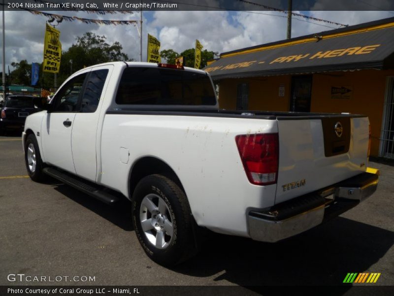 White / Graphite/Titanium 2004 Nissan Titan XE King Cab