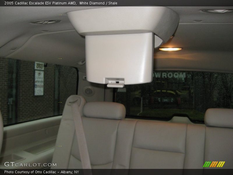 White Diamond / Shale 2005 Cadillac Escalade ESV Platinum AWD