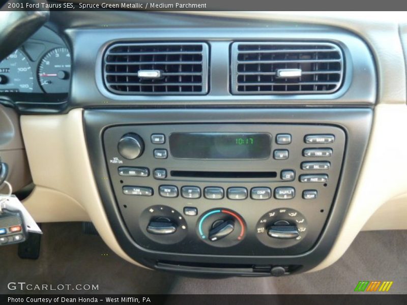 Spruce Green Metallic / Medium Parchment 2001 Ford Taurus SES