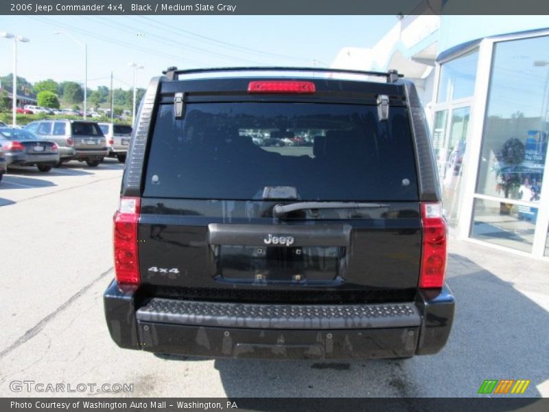 Black / Medium Slate Gray 2006 Jeep Commander 4x4