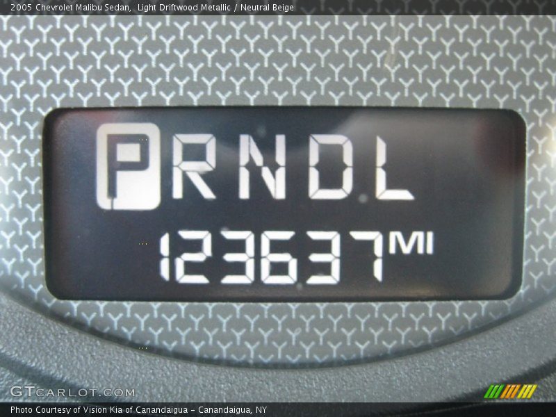 Light Driftwood Metallic / Neutral Beige 2005 Chevrolet Malibu Sedan