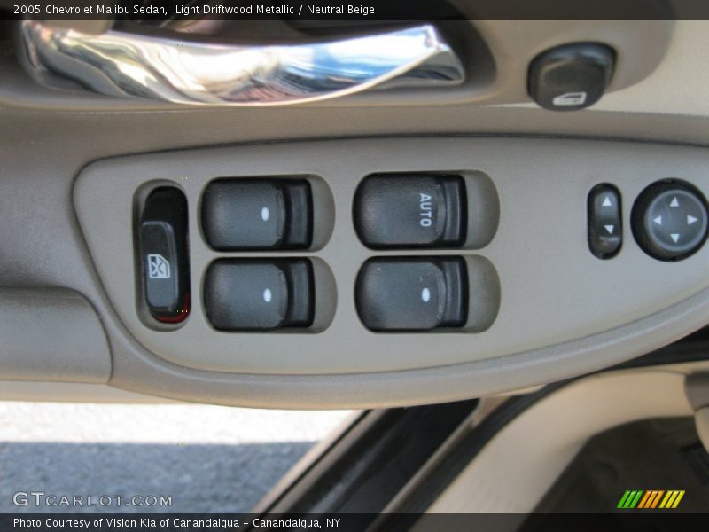 Light Driftwood Metallic / Neutral Beige 2005 Chevrolet Malibu Sedan