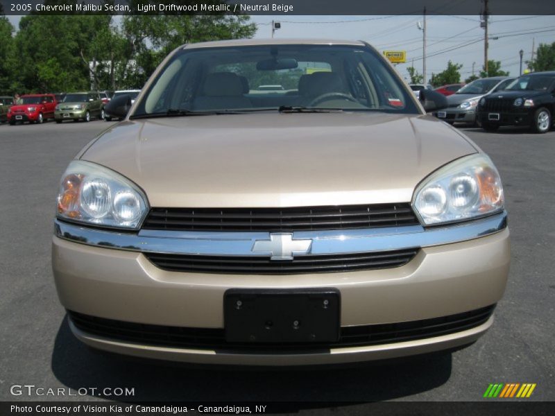 Light Driftwood Metallic / Neutral Beige 2005 Chevrolet Malibu Sedan