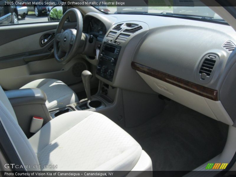 Light Driftwood Metallic / Neutral Beige 2005 Chevrolet Malibu Sedan