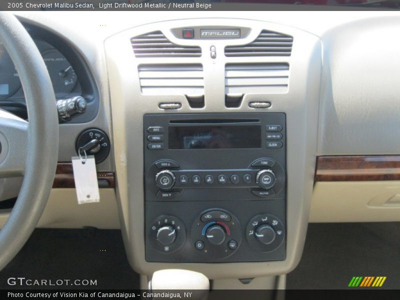 Light Driftwood Metallic / Neutral Beige 2005 Chevrolet Malibu Sedan