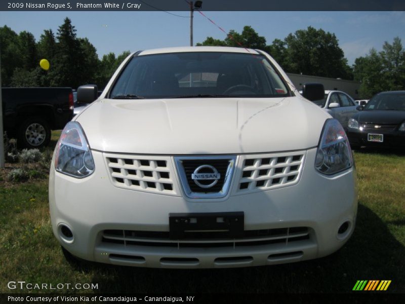 Phantom White / Gray 2009 Nissan Rogue S
