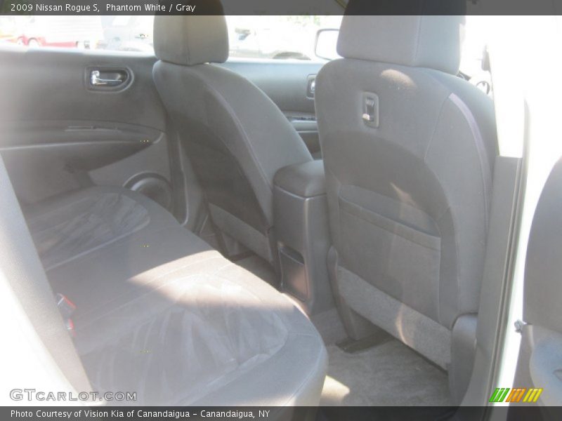 Phantom White / Gray 2009 Nissan Rogue S
