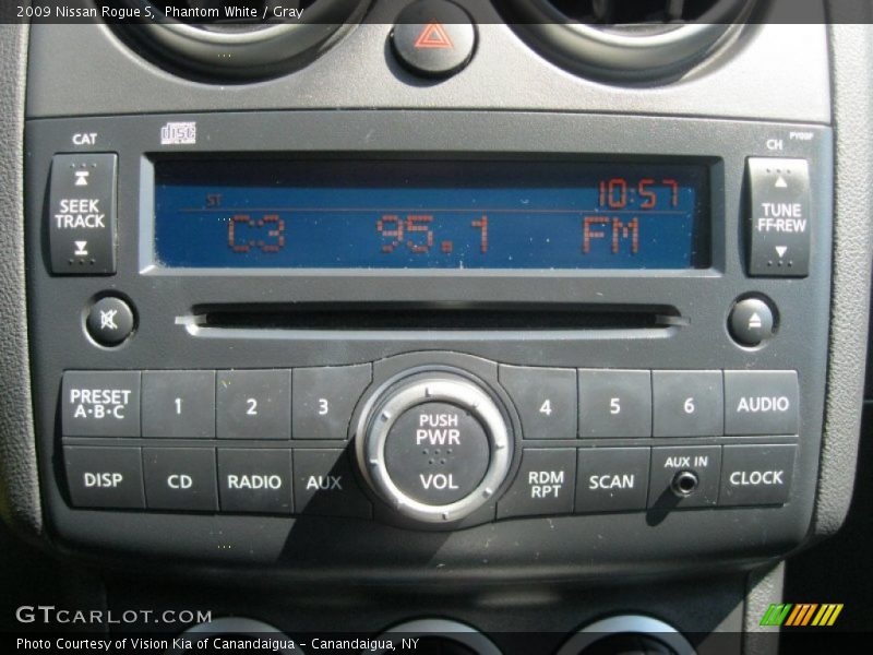 Phantom White / Gray 2009 Nissan Rogue S