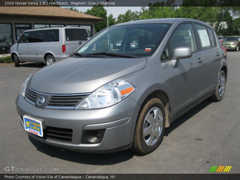Magnetic Gray / Charcoal 2009 Nissan Versa 1.8 S Hatchback