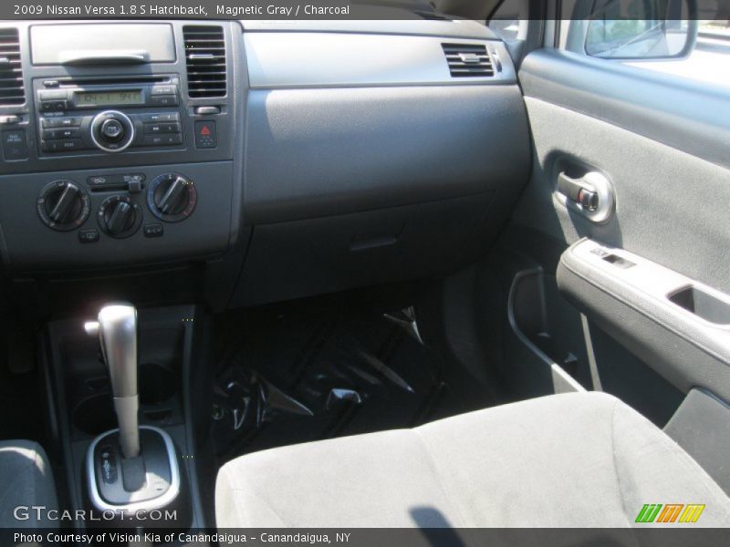 Magnetic Gray / Charcoal 2009 Nissan Versa 1.8 S Hatchback