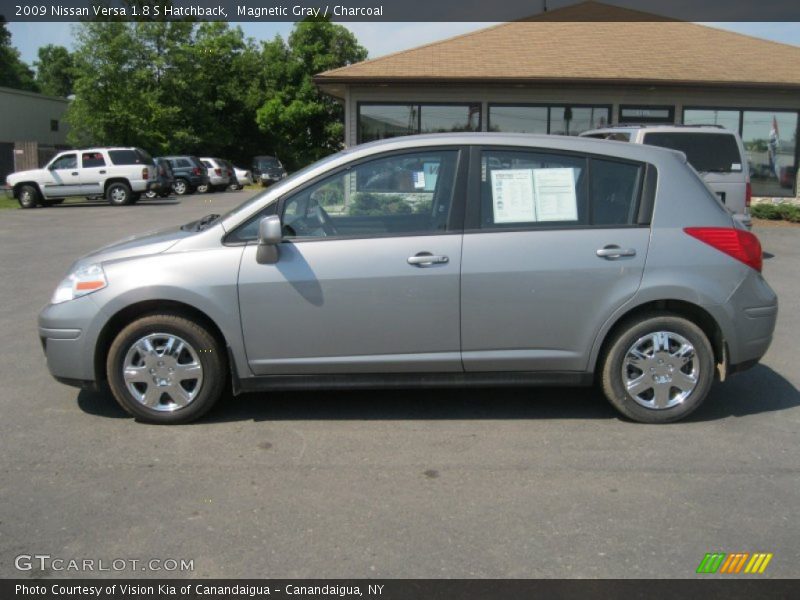Magnetic Gray / Charcoal 2009 Nissan Versa 1.8 S Hatchback