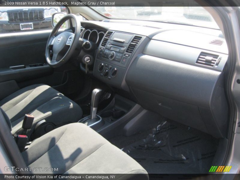 Magnetic Gray / Charcoal 2009 Nissan Versa 1.8 S Hatchback