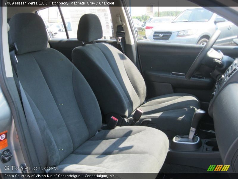 Magnetic Gray / Charcoal 2009 Nissan Versa 1.8 S Hatchback