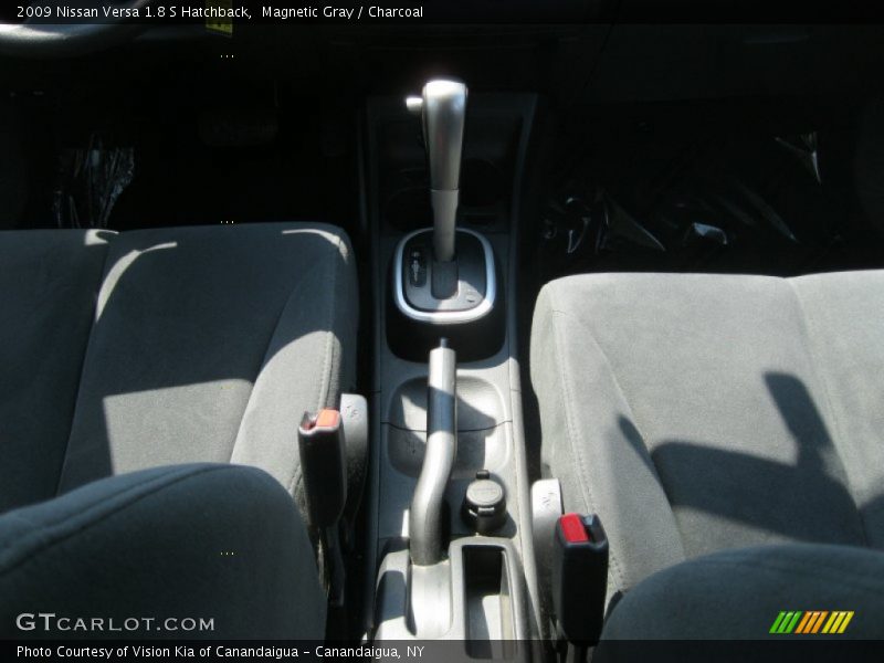Magnetic Gray / Charcoal 2009 Nissan Versa 1.8 S Hatchback