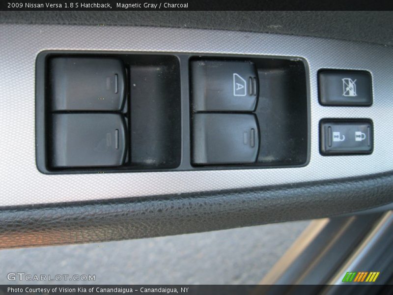 Magnetic Gray / Charcoal 2009 Nissan Versa 1.8 S Hatchback