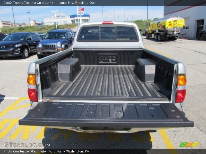 Lunar Mist Metallic / Oak 2002 Toyota Tacoma Xtracab 4x4