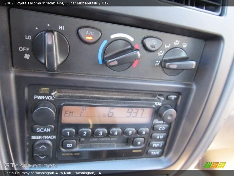 Lunar Mist Metallic / Oak 2002 Toyota Tacoma Xtracab 4x4