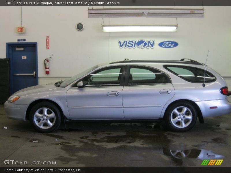 Silver Frost Metallic / Medium Graphite 2002 Ford Taurus SE Wagon