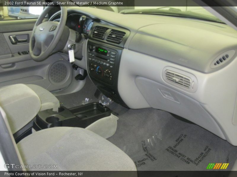Silver Frost Metallic / Medium Graphite 2002 Ford Taurus SE Wagon
