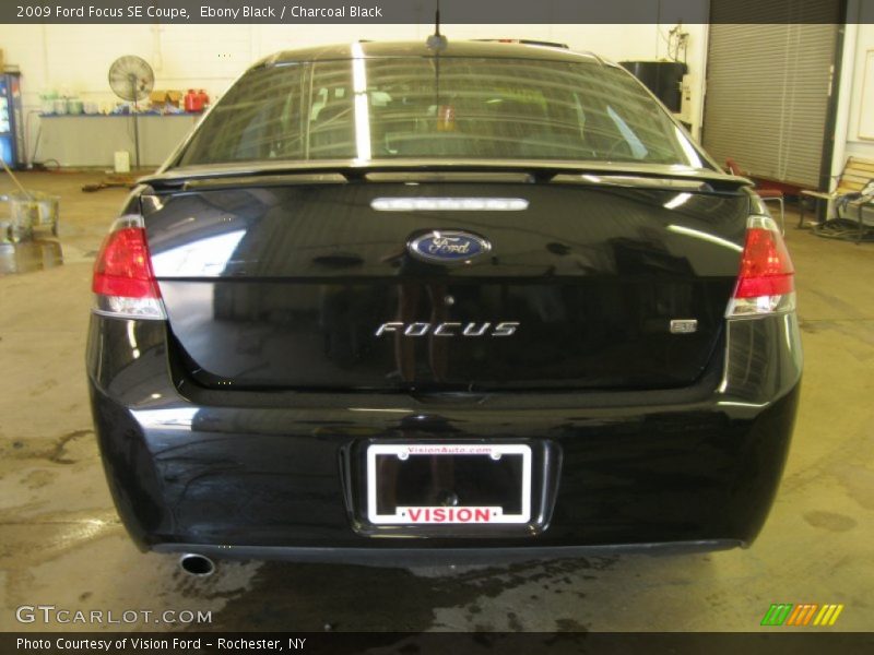 Ebony Black / Charcoal Black 2009 Ford Focus SE Coupe