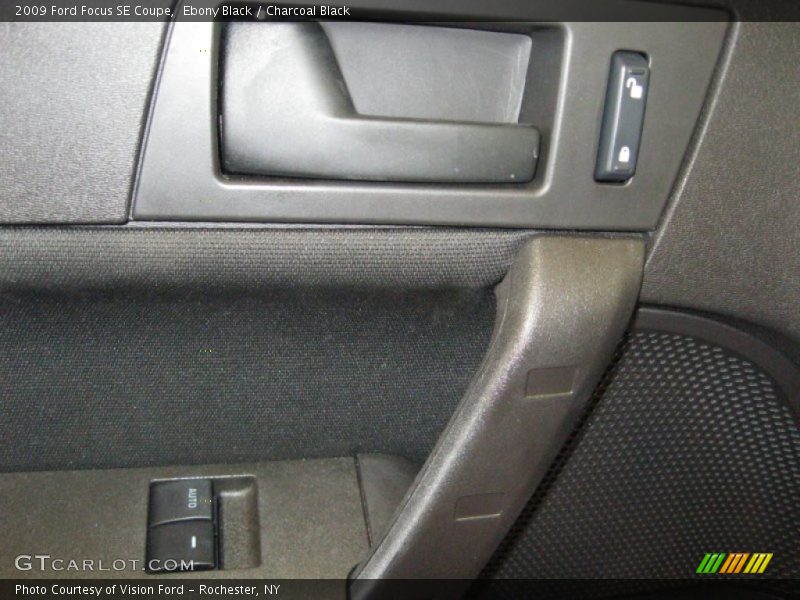 Ebony Black / Charcoal Black 2009 Ford Focus SE Coupe