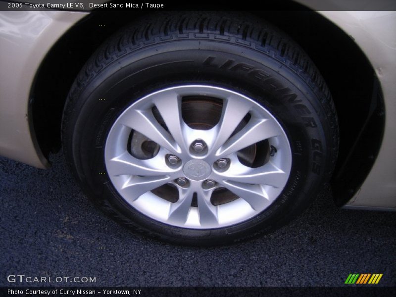Desert Sand Mica / Taupe 2005 Toyota Camry LE V6