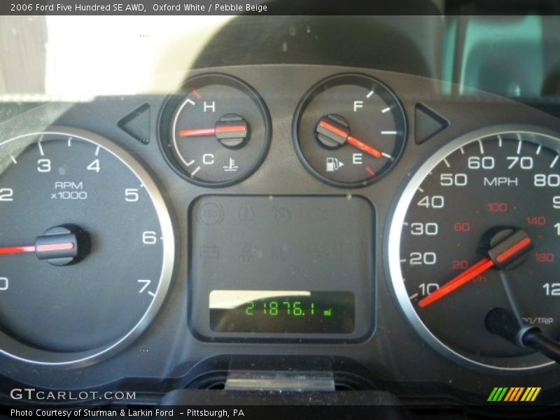 Oxford White / Pebble Beige 2006 Ford Five Hundred SE AWD