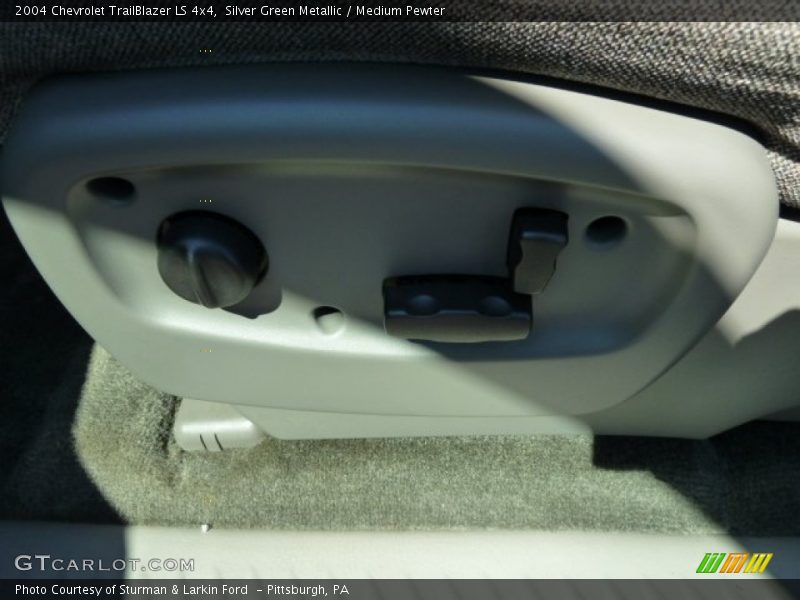 Silver Green Metallic / Medium Pewter 2004 Chevrolet TrailBlazer LS 4x4