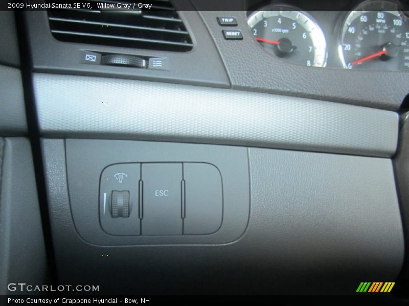 Willow Gray / Gray 2009 Hyundai Sonata SE V6