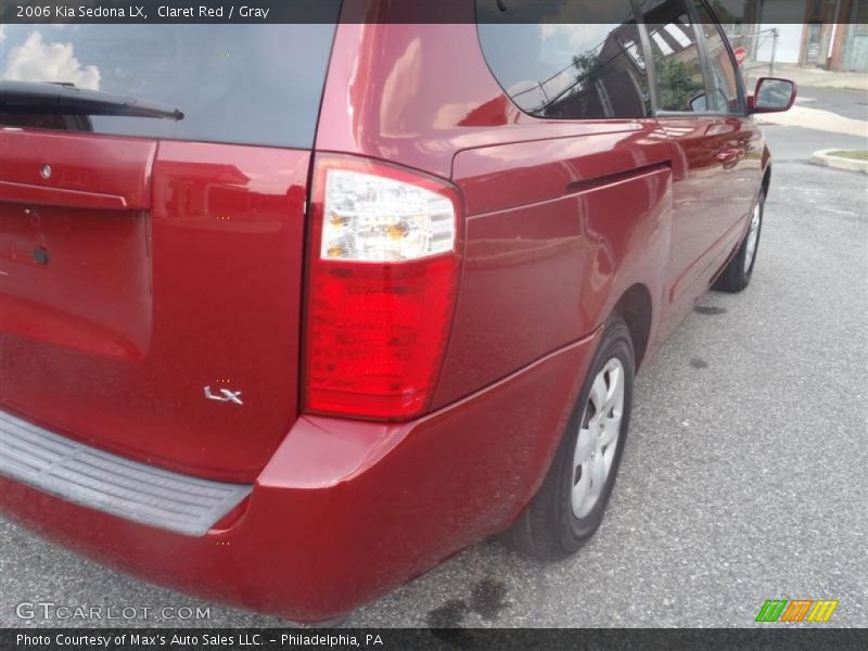 Claret Red / Gray 2006 Kia Sedona LX