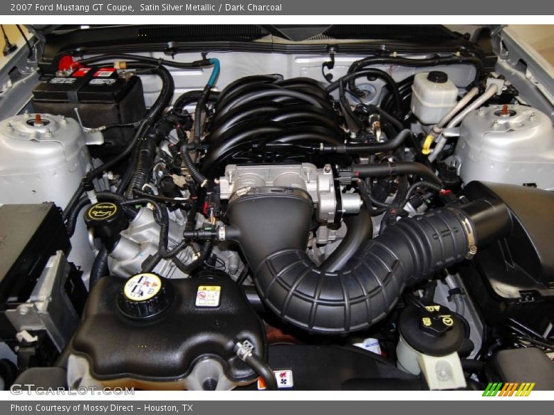  2007 Mustang GT Coupe Engine - 4.6 Liter SOHC 24-Valve VVT V8