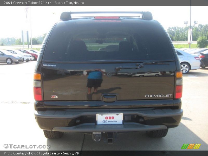 Black / Tan/Neutral 2004 Chevrolet Tahoe Z71 4x4