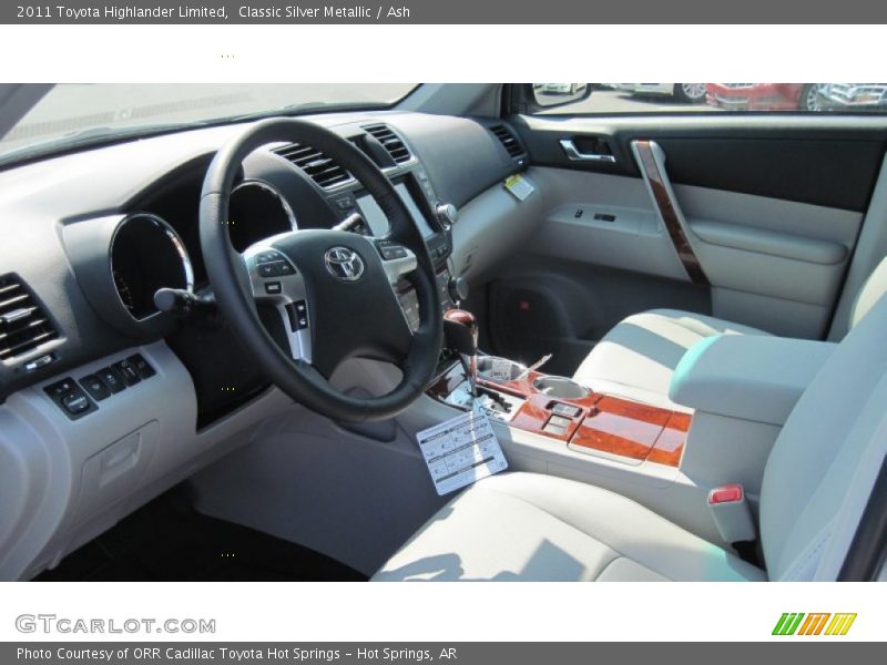 Classic Silver Metallic / Ash 2011 Toyota Highlander Limited
