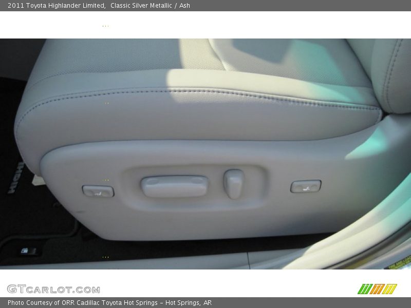 Classic Silver Metallic / Ash 2011 Toyota Highlander Limited