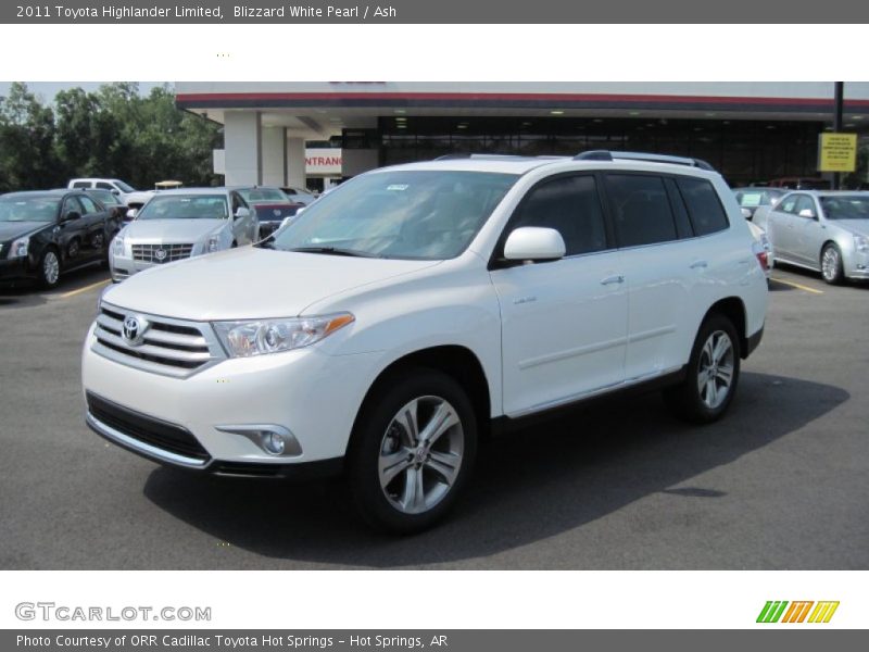 Blizzard White Pearl / Ash 2011 Toyota Highlander Limited