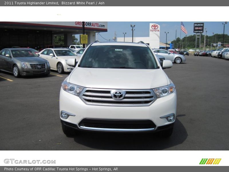 Blizzard White Pearl / Ash 2011 Toyota Highlander Limited