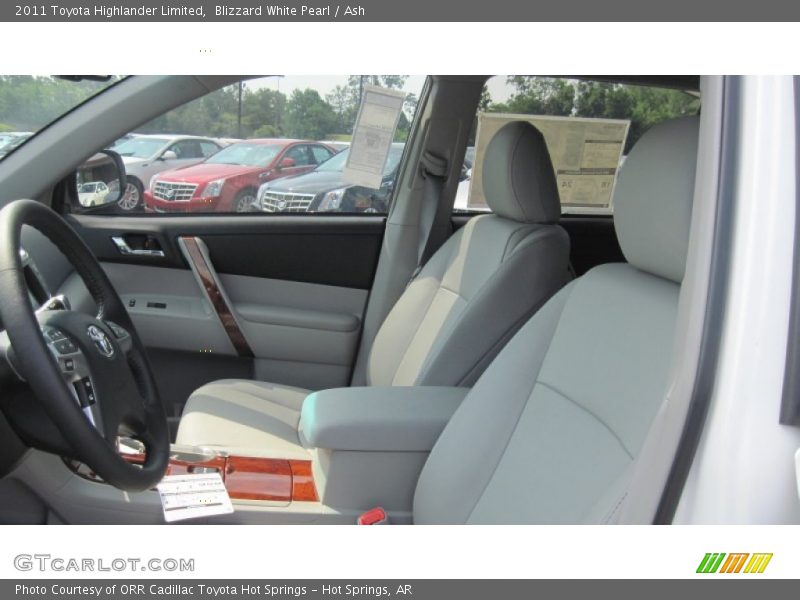Blizzard White Pearl / Ash 2011 Toyota Highlander Limited